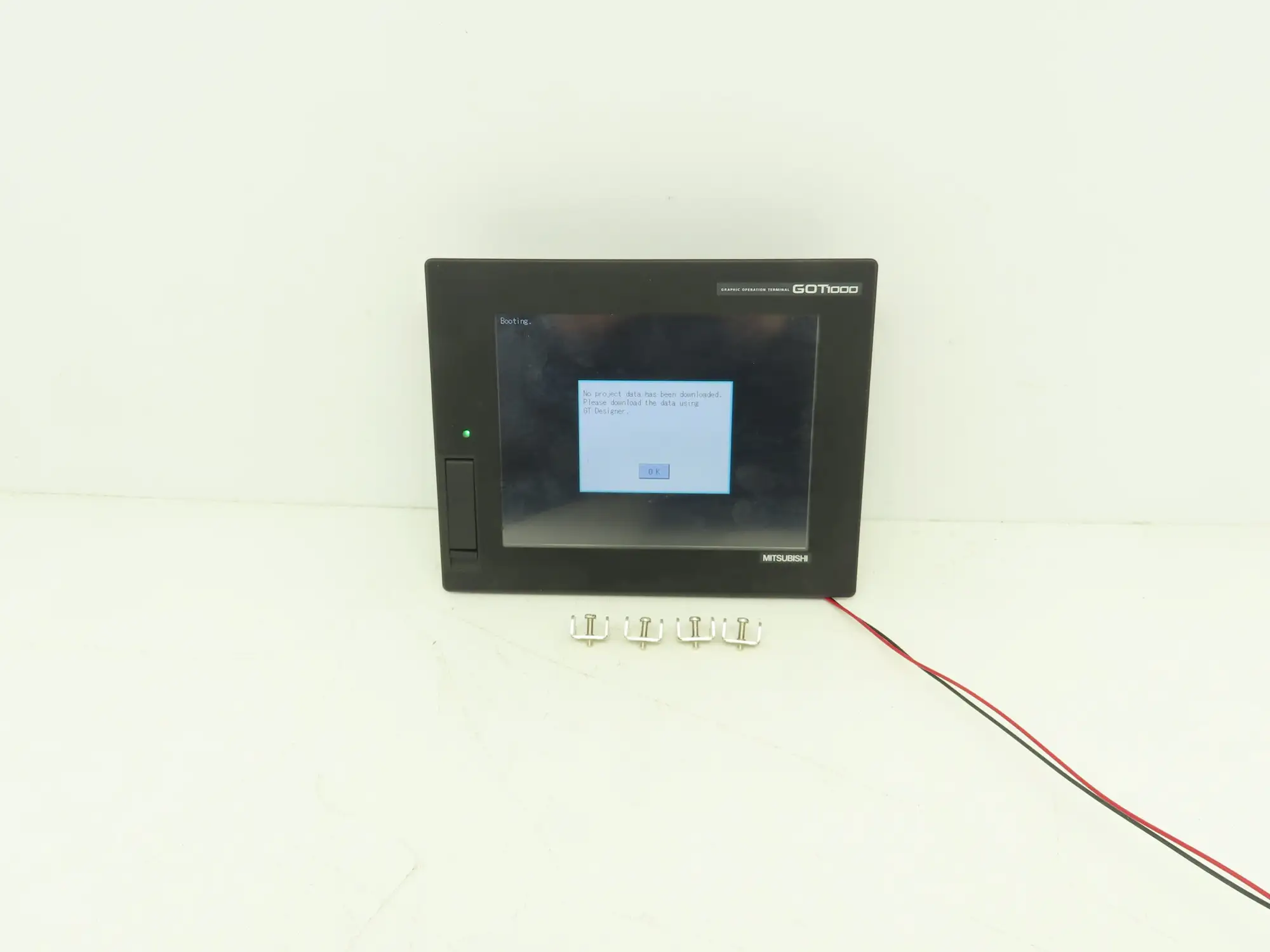 Mitsubishi GT1665M-VTBD 8.4" Color Touch Panel SVGA 800x600p 24VdC Color LCD