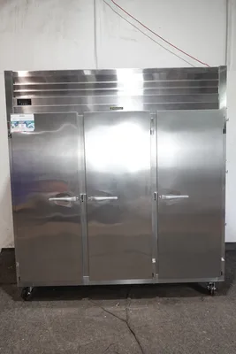 NEW TRAULSEN THREE SECTION SELF CONTAINED PASS-THRU REFRIGERATOR MODEL RHT332NPUT-FHS