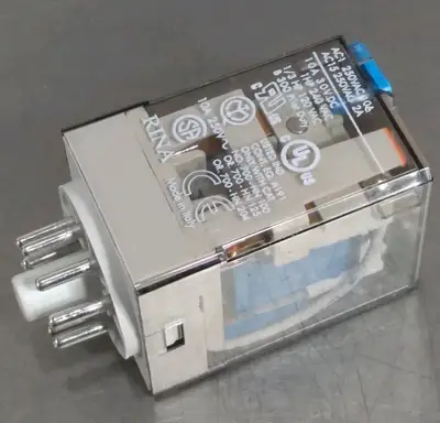 Allen Bradley 700-HA32Z24-3-4/D Relay Loc4E40