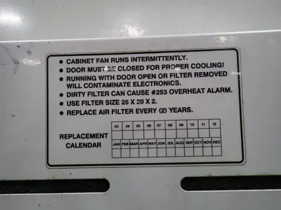 USED 2004 HAAS EC300