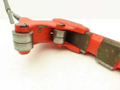 Ridgid 4-S Heavy Duty Pipe Cutter 2"-4" Capacity Accepts Extension for 2 Man Use