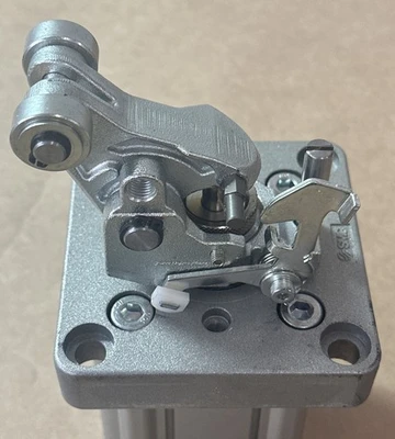 NEW SMC RS2H50-30DM-DC
