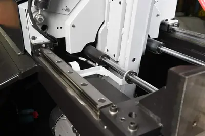 NEW HYD-MECH V-18
