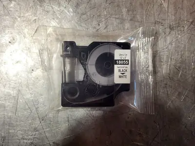 NEW DYMO 18055
