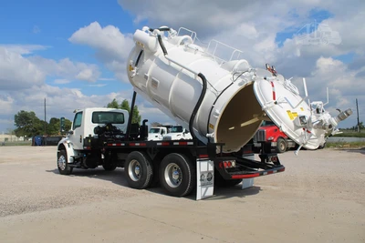 Used 2020 INTERNATIONAL MV Septic/Sewer/Vacuum Trucks Texas US | Roll Off Truck World #1491806