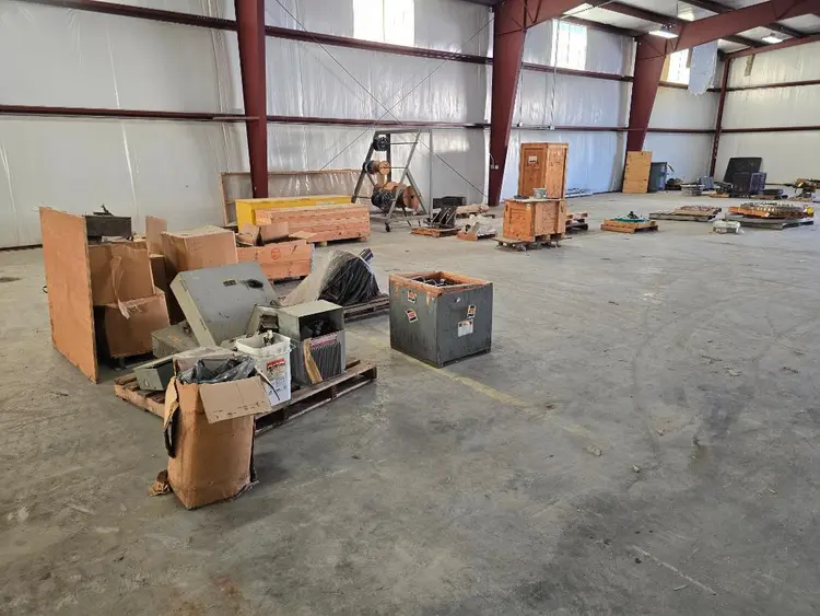 Used _UNKNOWN_ _UNKNOWN_ Circuit Breakers Indiana US | Myron Bowling Auctioneers Inc #1503987