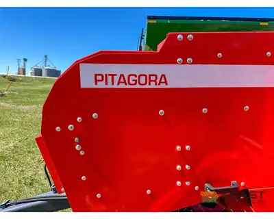 Used MASCHIO _UNKNOWN_ Square Balers Iowa US | Keast Enterprises #1360369