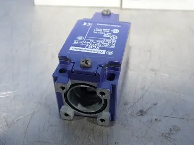 Used TELEMECANIQUE XCKJ1 Relays & Switches Ohio US | HGR 24 #911941