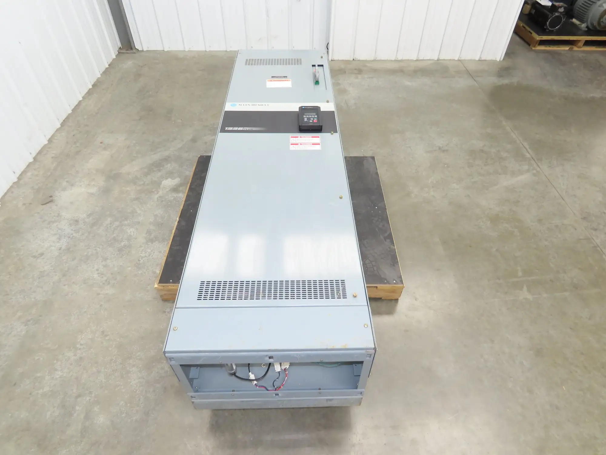 Allen Bradley 1336SB060VAADSGM1CHA2CL6EC AC Drive VFD 75Hp 76kva 460V Enclosure