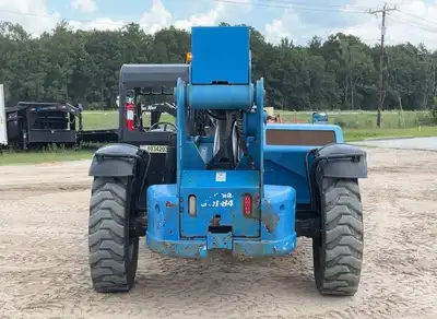 USED 2015 GENIE GTH844