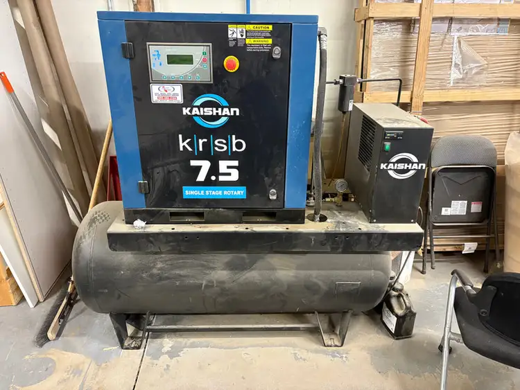 Used 2023 KAISHAN KAISHAN 7.5HP 460/3/60 ROTARY SCREW COMPRESSOR WITH 120G TANK AND DRYER (2023) - NEVADA Air Compressors (Misc) Nevada US | iBiD Machinery #911802