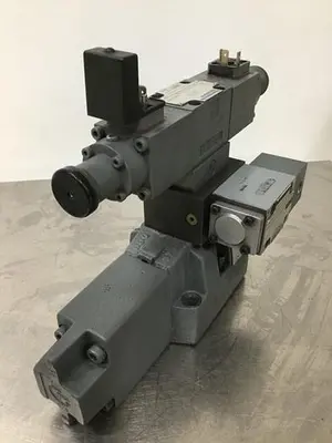 USED REXROTH 4WRZ16W115050/6A24N9EK4/D3MR-453