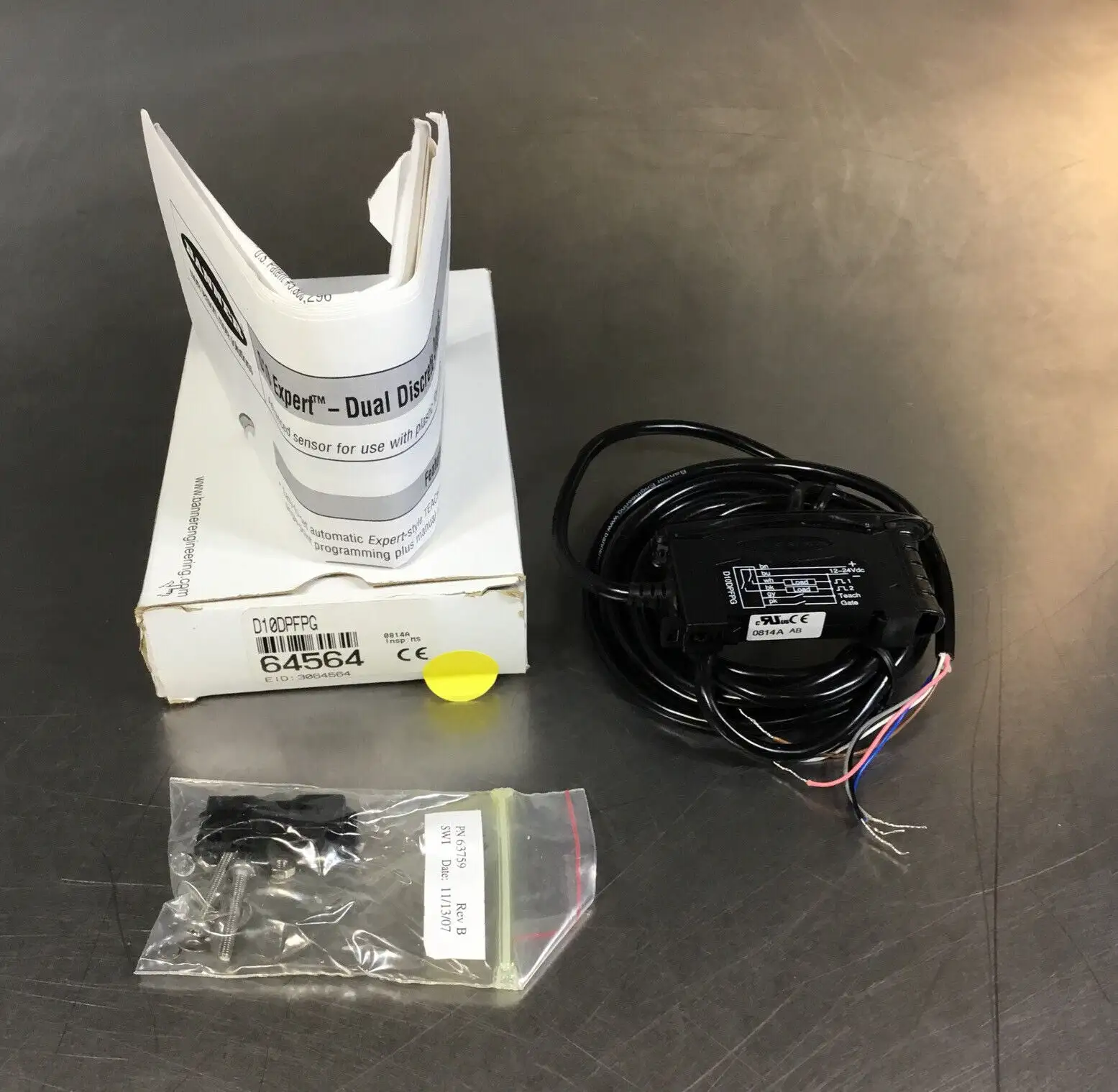 BANNER ENGINEERING D10DPFPG / 64564 Dual Discrete Sensor 12-24VDC 3E-29