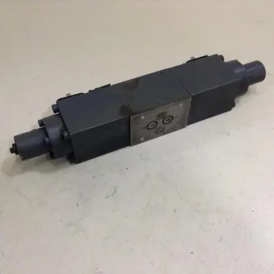 USED REXROTH 4WRZ16W150-A0/6A24NZ4/M-989-1
