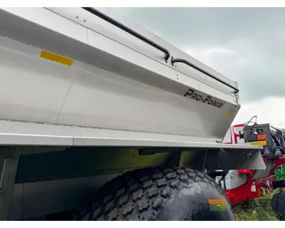 Used UNVERFERTH _UNKNOWN_ Dry Spreaders Iowa US | Keast Enterprises #1360460