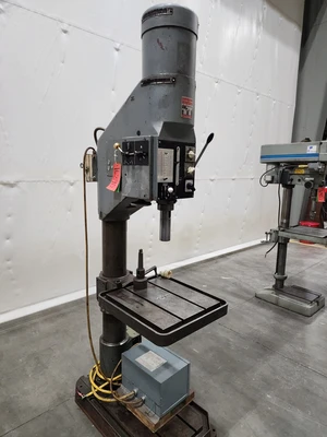USED BOICE CRANE 32100