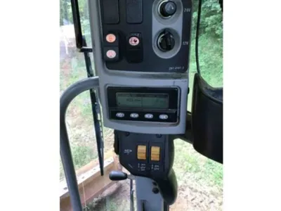 2010 Caterpillar 12M