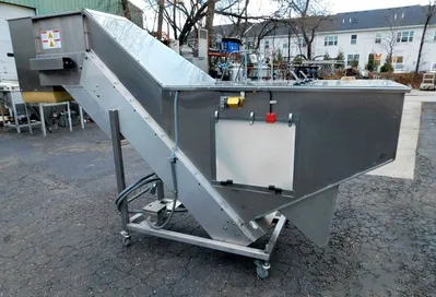 USED Pace Packaging Corp. Omni Line M-400