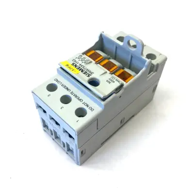 USED SIEMENS FUSE HOLDER CLASS CC 3-POLE