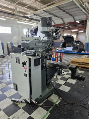 BRIDGEPORT SERIES 1 EZ TR MILLERS, KNEE, N/C & CNC | Machinery Resources International (11)