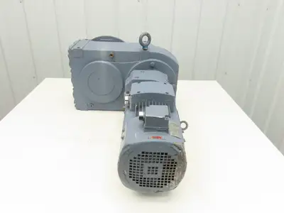 Guomao GFF87R57-YVP2.2-4P-452-M6 Gear Motor 452:1 Ratio 4rpm 2.2kw 480V 3PH