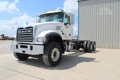 Used 2017 MACK GRANITE GU713 Cab Chassis trucks Texas US | Roll Off Truck World #1491903