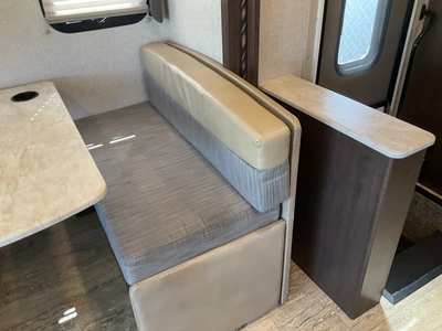 Used 2017 THOR MOTOR 31Z Campers, Caravans, Motorhomes Michigan US | Miedema Asset Management Group #1322363