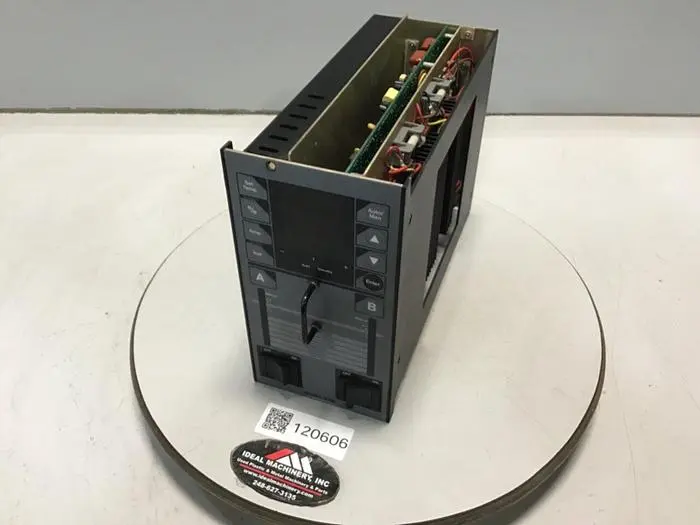 USED HUSKY 9152