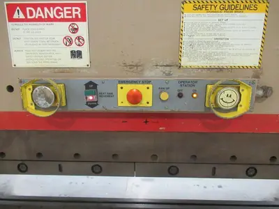 USED 1998 CINCINNATI FORM MASTER II