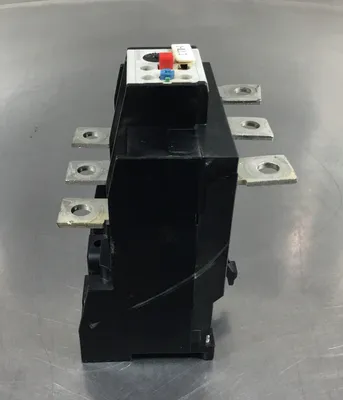 SIEMENS 3UA6200-3L OVERLOAD RELAY; 135 - 160 AMPS 600VAC 3 Pole 4H