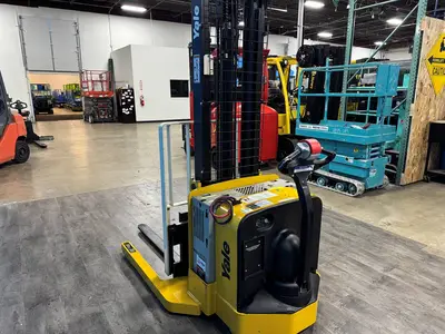 Used 2017 YALE MSW040SF Pallet Stackers Minnesota US | Birnstengel Equipment #1554071