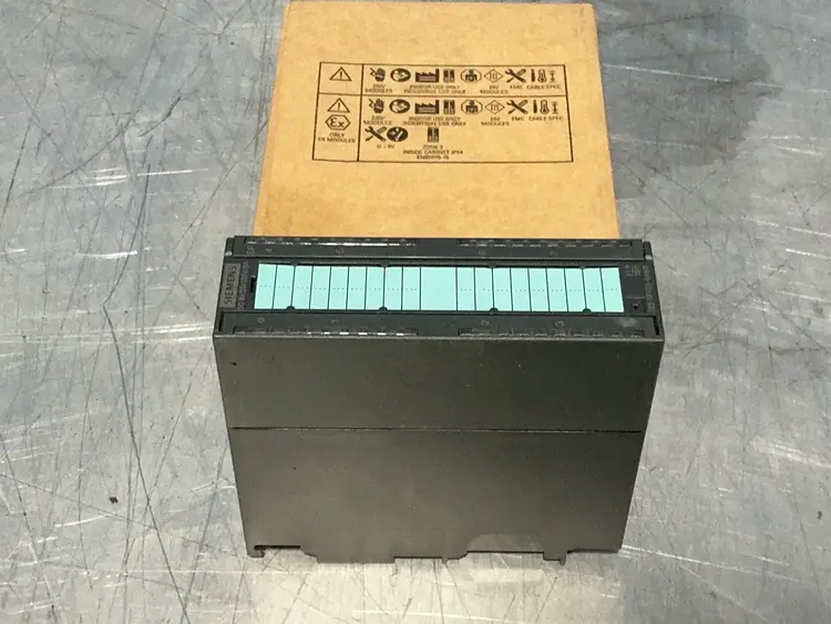 New | in-Stock SIEMENS 6ES7 3221BH010AA0 PLC Input & Output Ohio US | HGR 24 #1357302