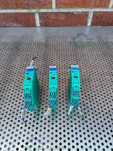 Used LOT OF 3 - PEPPERL FUCHS KFD2-SRA-EX4 SWITCH AMPLIFIER 20-30 V Electronics & Components | Equipment Lab #486537