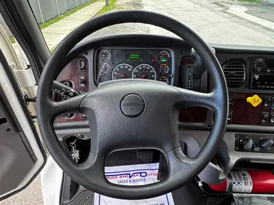 Used 2019 FREIGHTLINER M2 106 Tractors & Trailers Florida US | Truck and Van Outlet #1506258