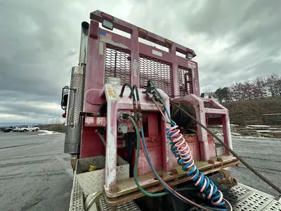 Used 2000 FREIGHTLINER CLASSIC FLD120 Conventional trucks Pennsylvania US | Proxy Equipment #1385355