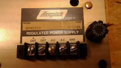 USED Acopian B24G210