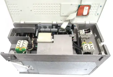 USED SIEMENS 6SE7027-2TD61-Z AC DRIVE 6SE70272TD61Z