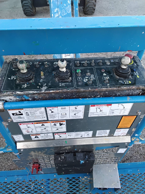 USED 2015 Genie Z-62/40
