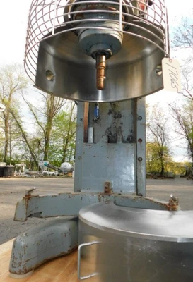 USED HOBART 140 QUART MIXER V-140