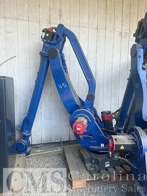USED 2015 FANUC E-81036 ROBOTS
