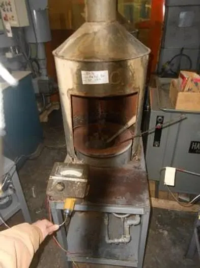 Charles Hones Gas Operated Melting Pot