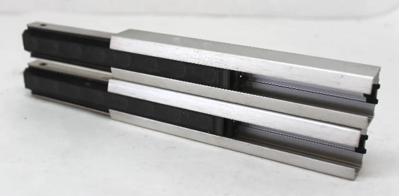 USED KEYENCE PJ-V21T & PJ-V21R