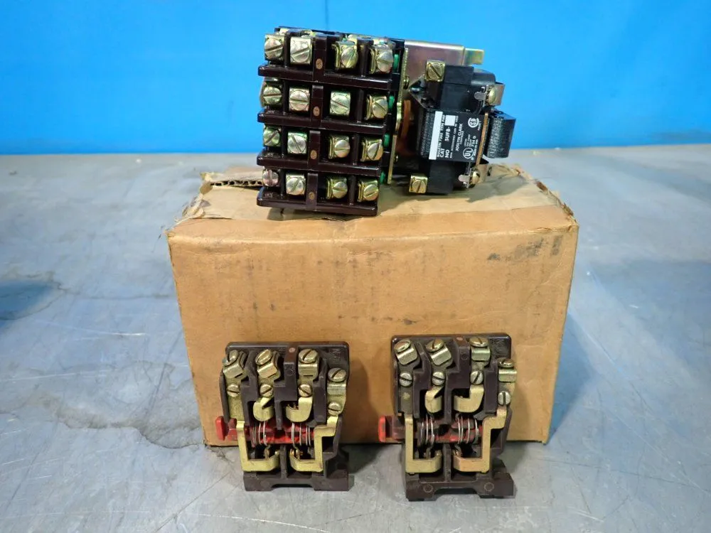 Used JOSLYN CLARK CONTROLS 5UF876 Relays & Switches Ohio US | HGR 24 #884189