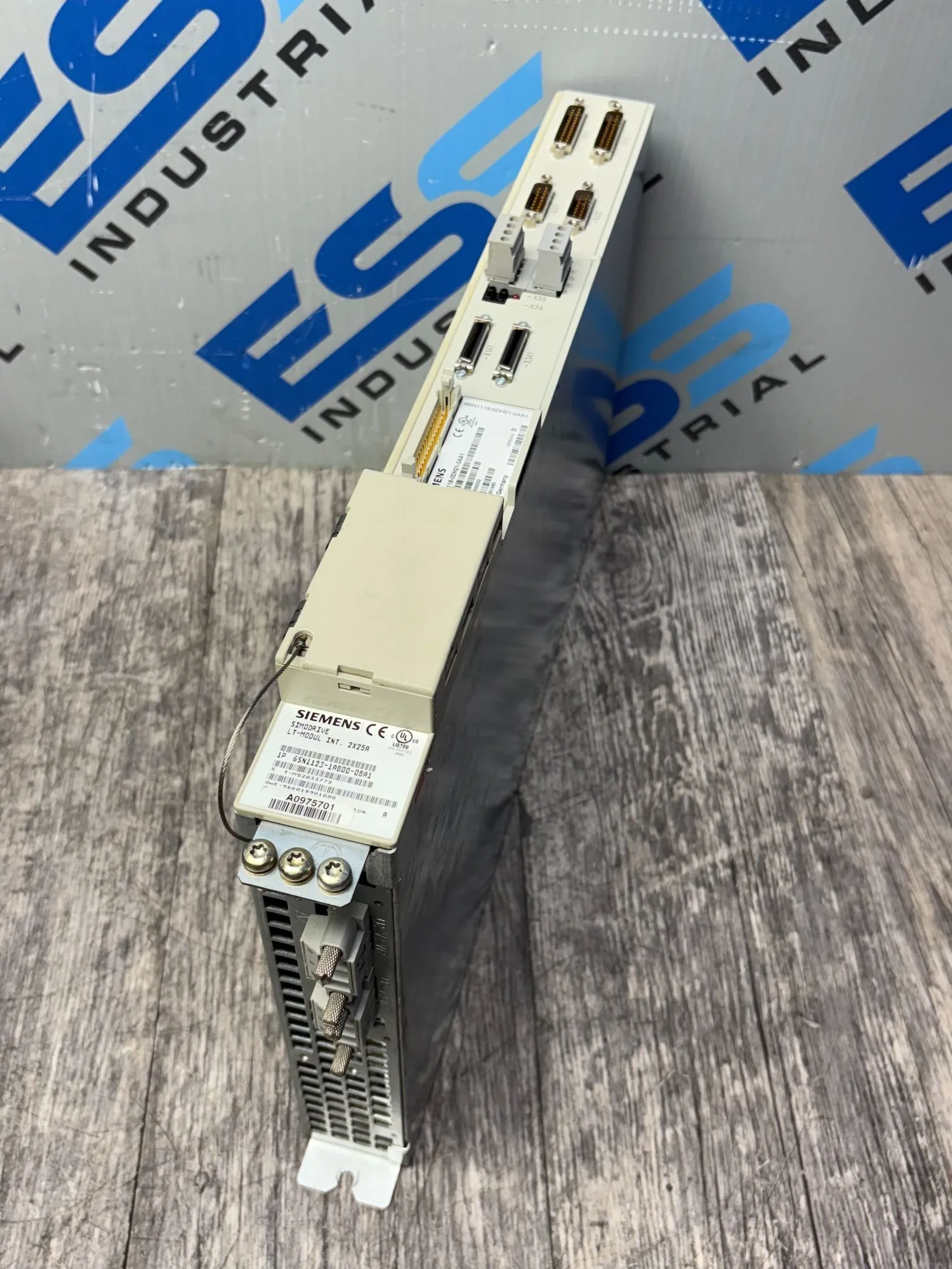 USED Siemens 6SN1123-1AB00-0BA1 VER. A w/ 6SN1118-0DH21-0AA1 (D)