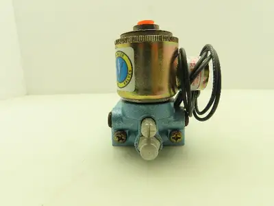 Honeywell Skinner S3FFHAL3 Directional Control Spool Valve 5/3 24VDC 3/8" NPT
