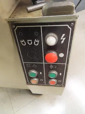 1984 KENT KGS-250 Surface Grinders | MD Equipment Services LLC (18)