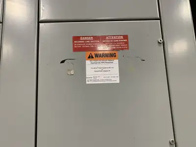 Five Star Motor Control Center (MCC), 600V Max., 1000A, 21 Buckets