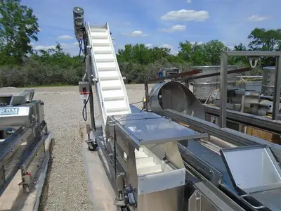 SSI Stainless Steel Inclined Elevator