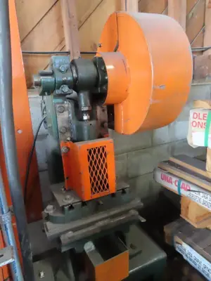 1943 BENCHMASTER 151 Stamping Presses | MD Equipment Services LLC (5)