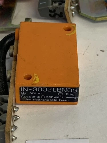 Used Efector IN-3002-LBNOG Sensors Indiana US | J&J Industrial Supply #517609